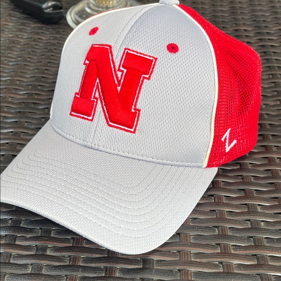 Zephyr Other - Zephyr Red and Gray Mesh Cap